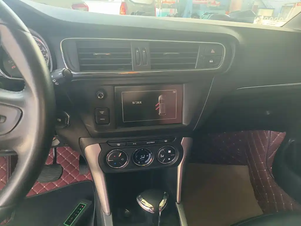 Citroen C3-XR — миниатюра 13