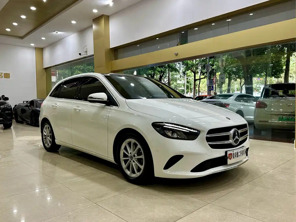 Mercedes-Benz B-Class — миниатюра 6