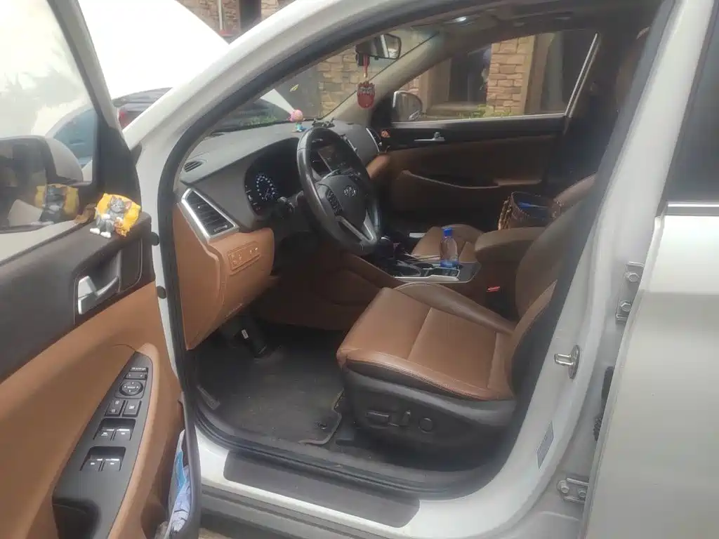 Hyundai Tucson — миниатюра 12