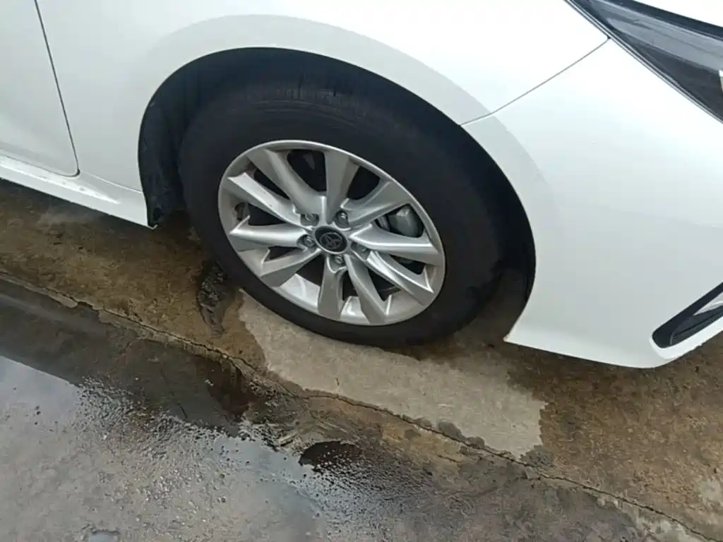 Toyota Corolla — миниатюра 12
