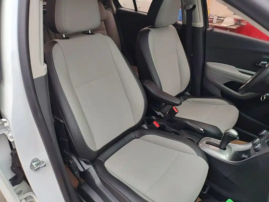 Chevrolet Trax — миниатюра 25