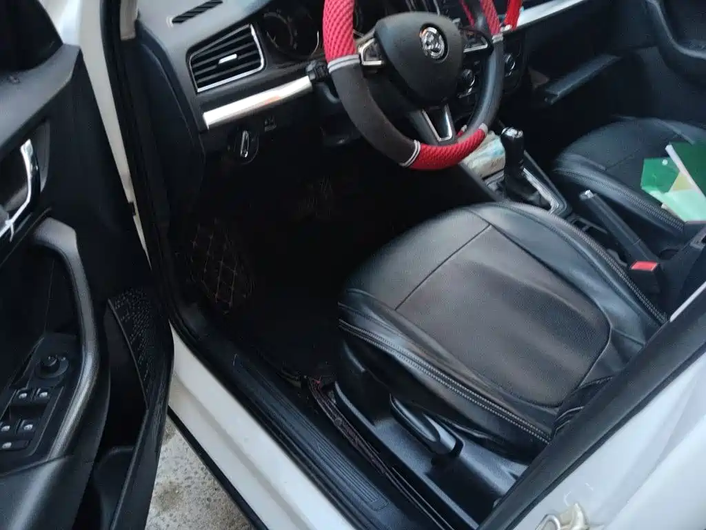 Skoda Kamiq — миниатюра 12