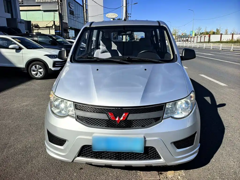 Wuling Hongguang — миниатюра 7