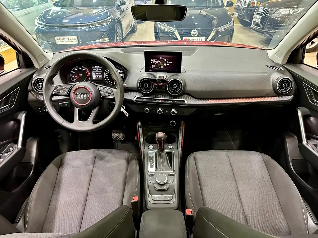 Audi Q2L — миниатюра 12