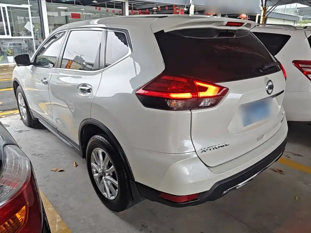 Nissan X-Trail — миниатюра 5