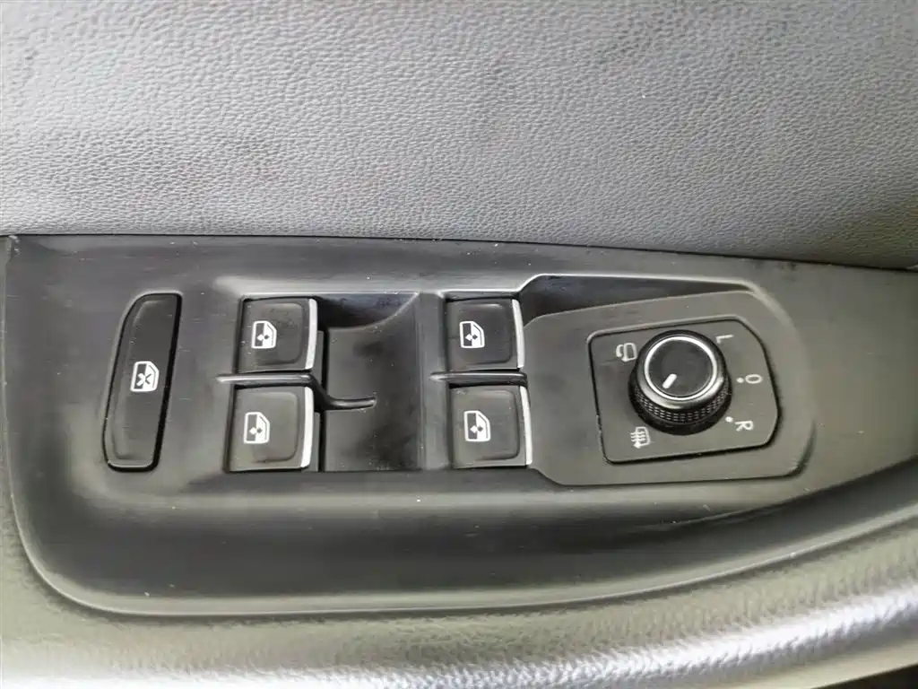 Volkswagen Magotan 2017 330TSI DSG Luxury