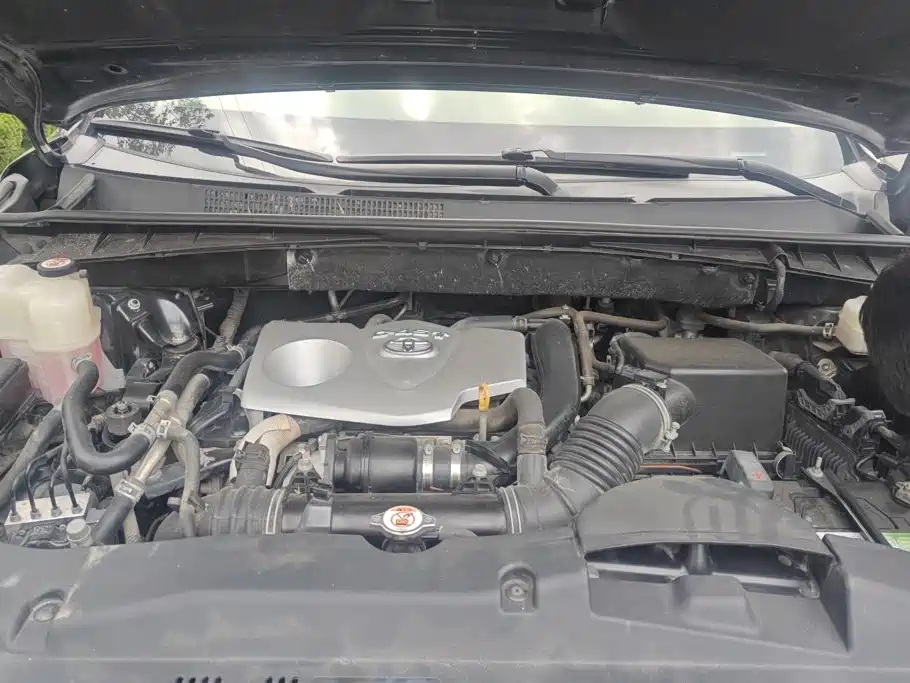 Toyota Highlander 2021 2.0T Luxury 7 мест