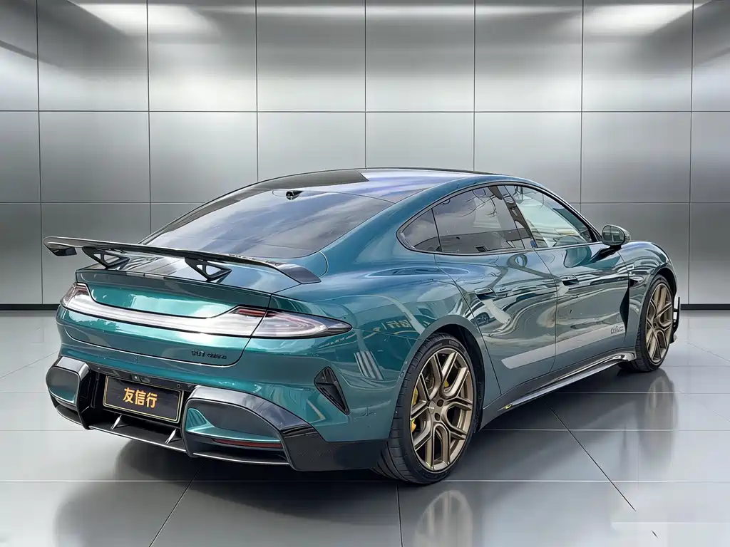 XIAOMI CAR XIAOMI SU7 ULTRA