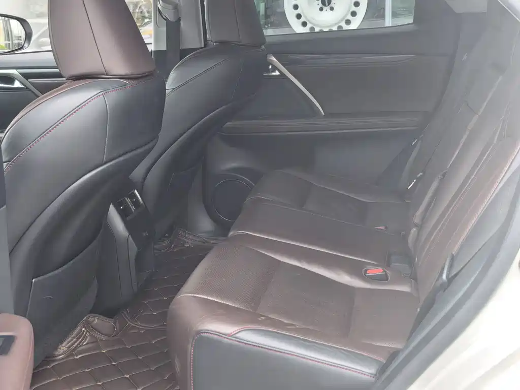 Lexus RX — миниатюра 8