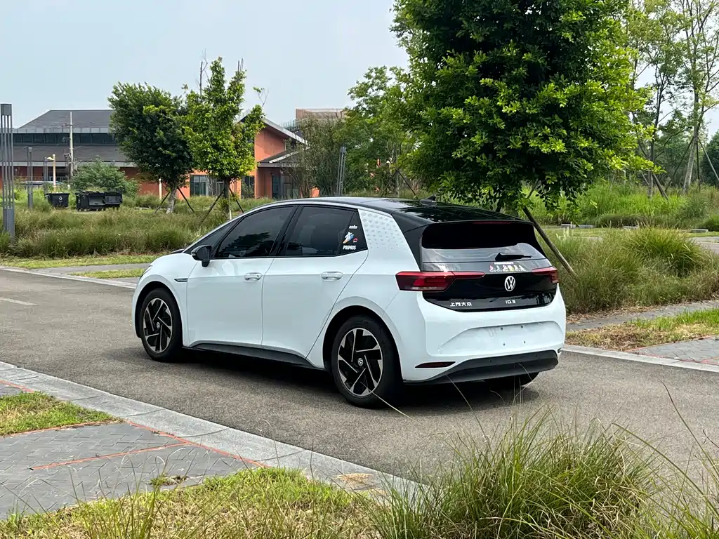 Volkswagen ID.3 — миниатюра 3