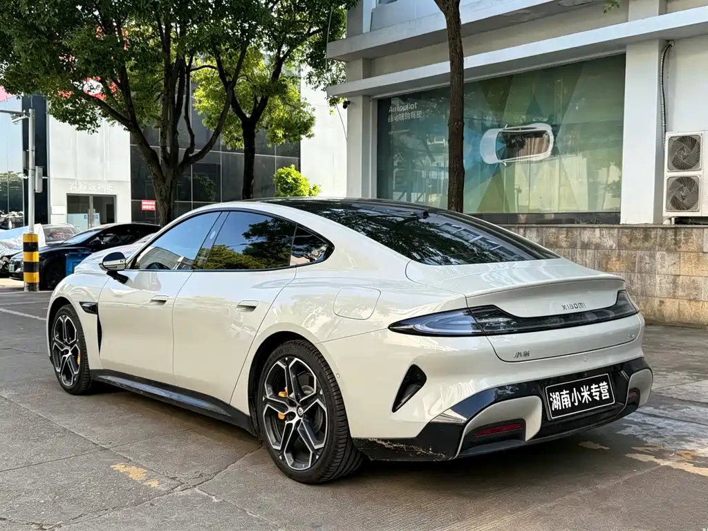 Xiaomi SU7