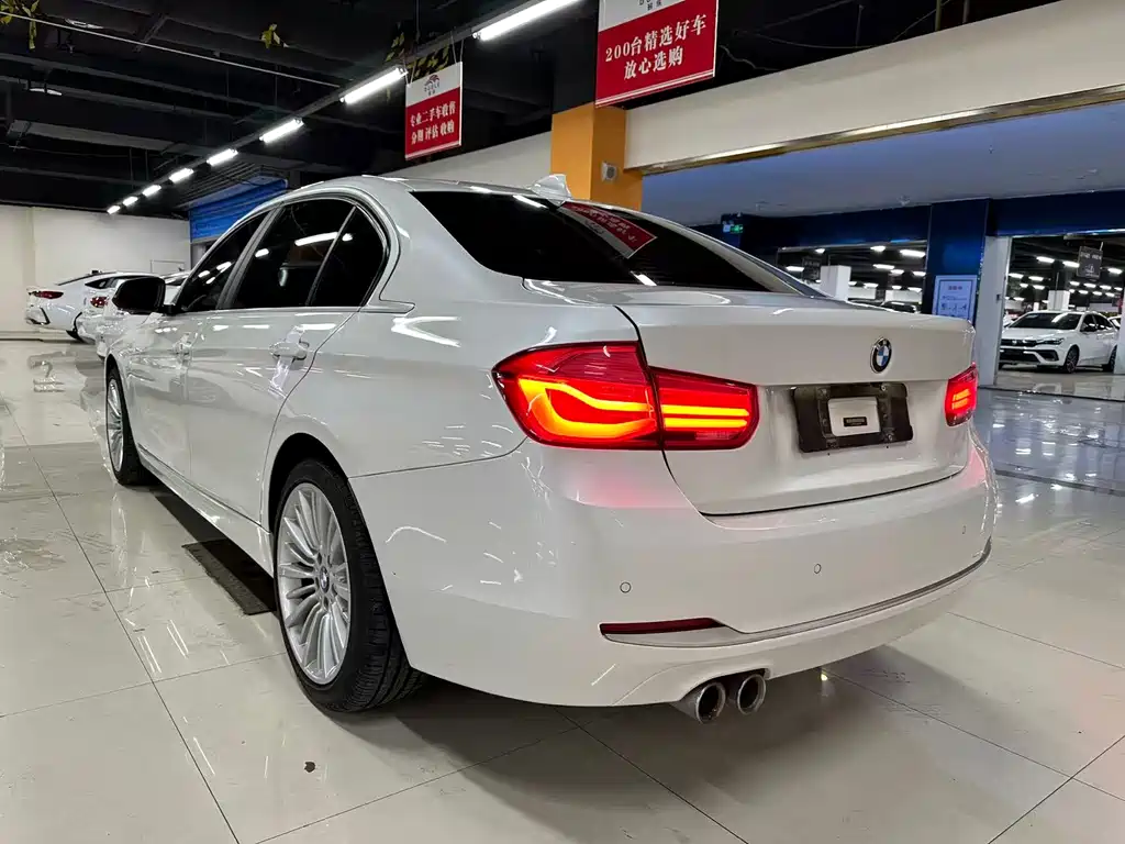 BMW 3 Series — миниатюра 8
