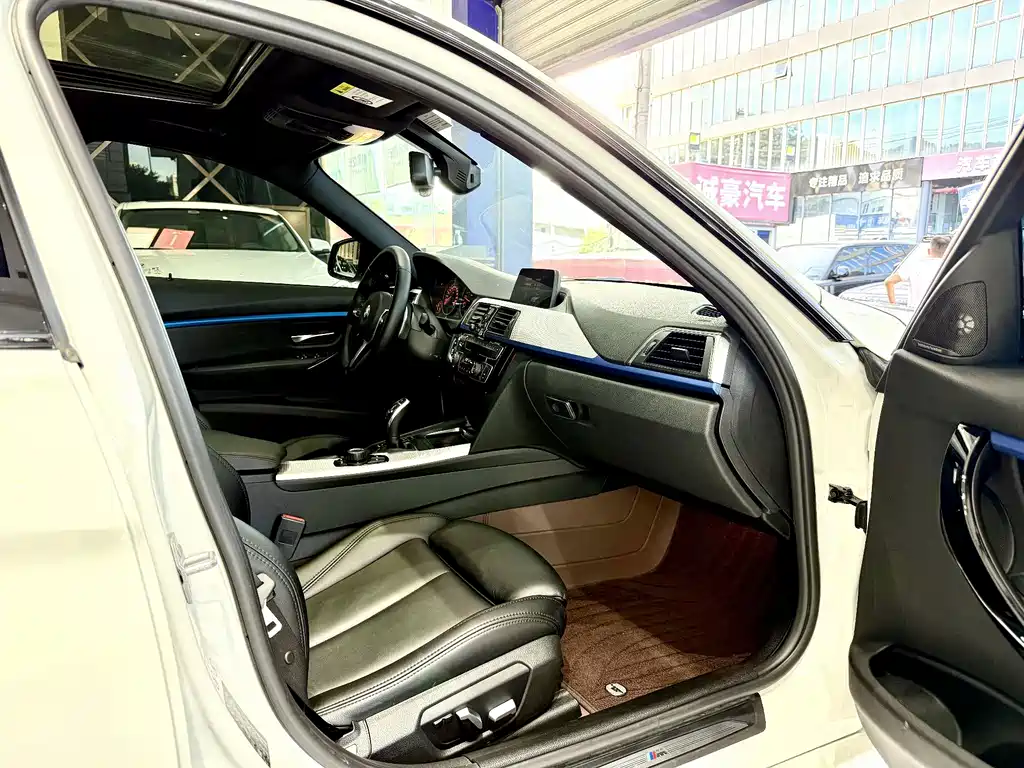 BMW 3 Series — миниатюра 7