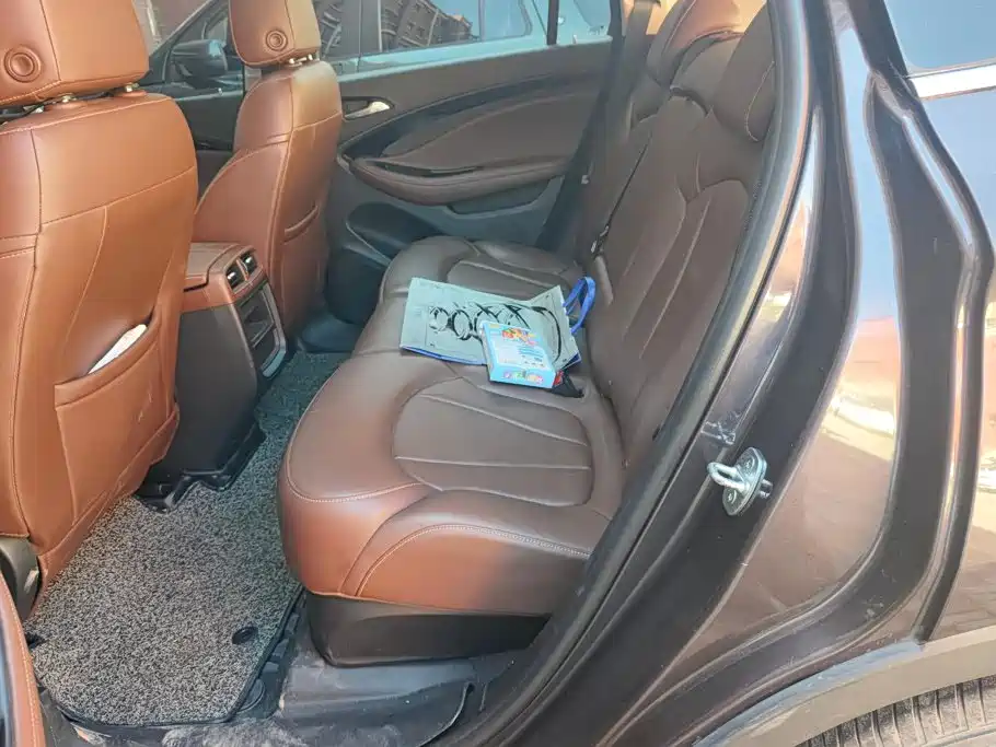 Buick Envision Plus — миниатюра 11