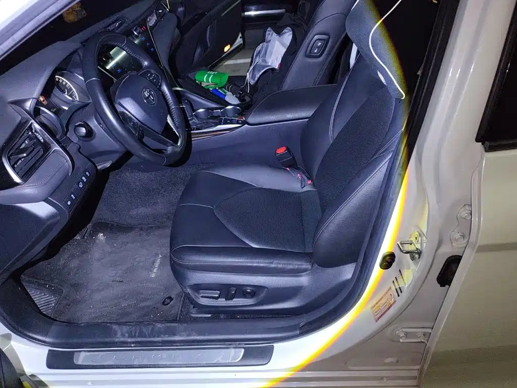 Toyota Camry — миниатюра 8