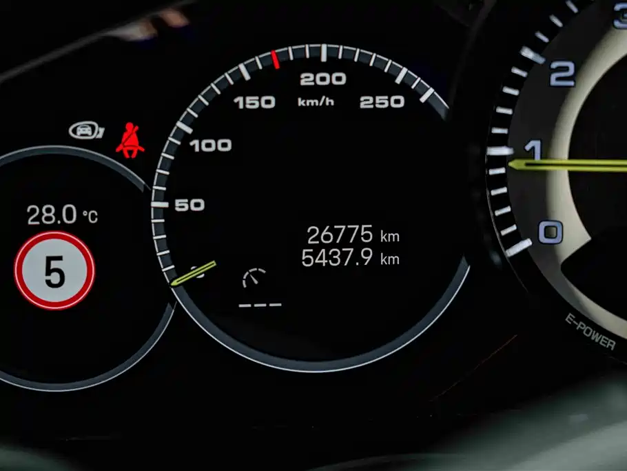 Porsche Cayenne Hybrid — миниатюра 10