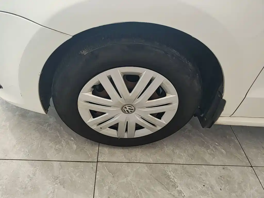 Volkswagen Polo — миниатюра 23