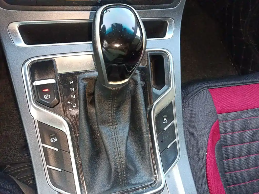 Geely Emgrand — миниатюра 15