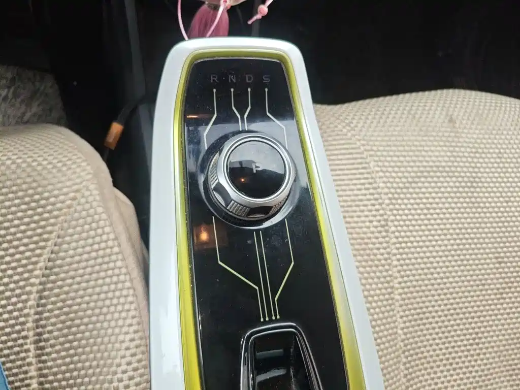Changan Benben E-Star — миниатюра 10