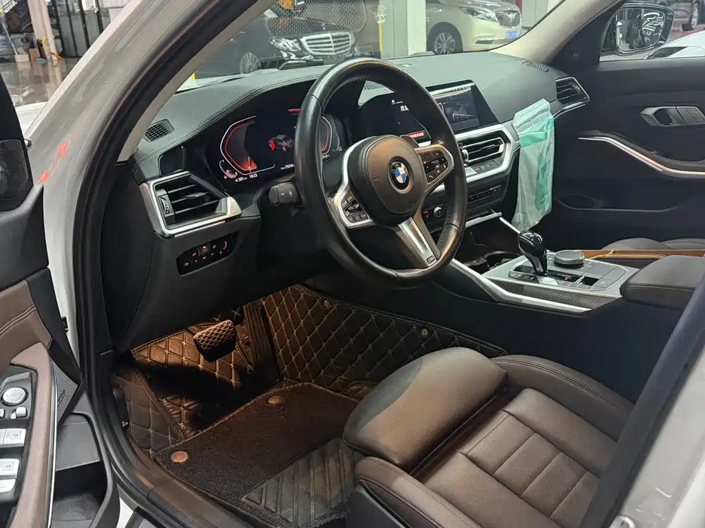 BMW 3 Series — миниатюра 7