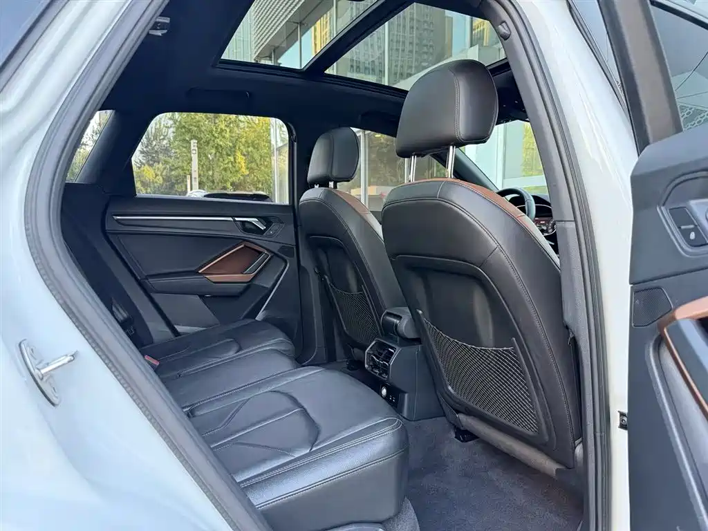 Audi Q3 — миниатюра 14