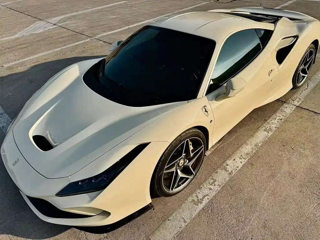 Купить Ferrari F8