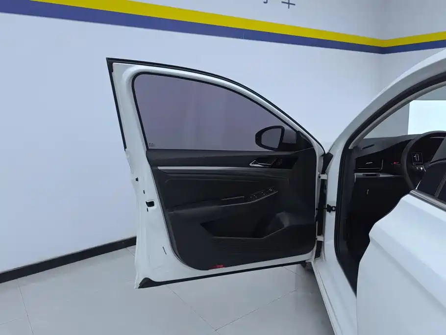 Volkswagen Bora — миниатюра 7