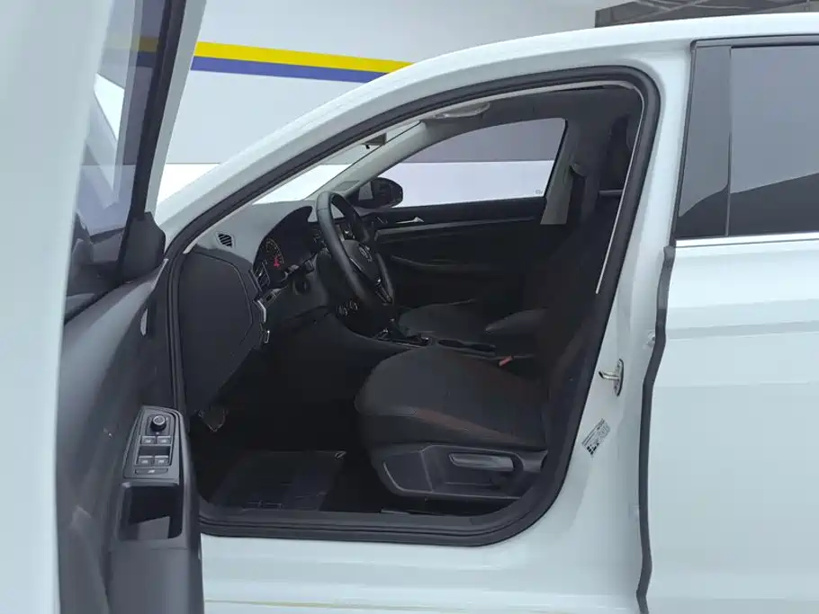 Volkswagen Bora — миниатюра 9