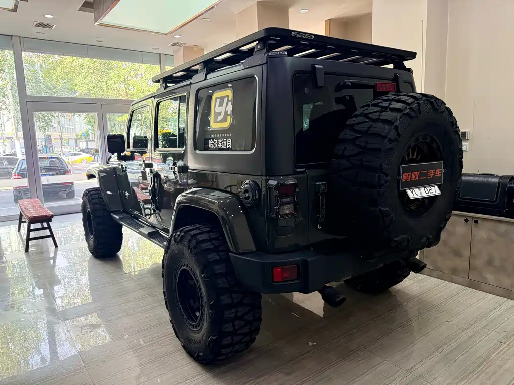 Jeep Wrangler — миниатюра 4