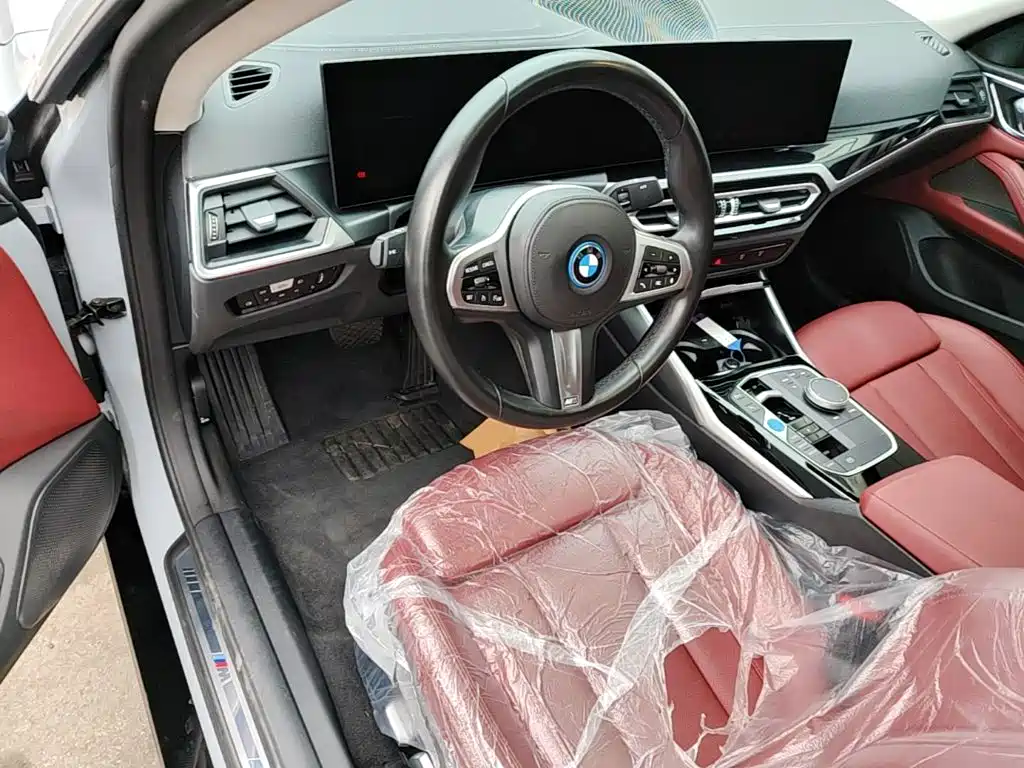 BMW i4 — миниатюра 16
