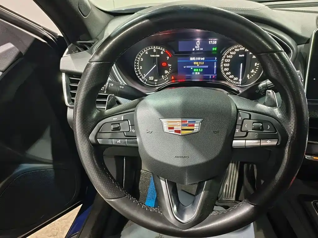 Cadillac CT5 — миниатюра 11