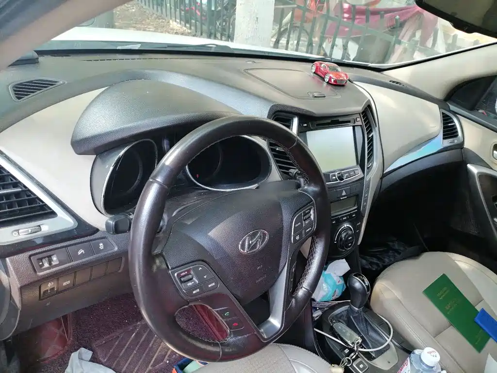 Hyundai Santa Fe — миниатюра 5