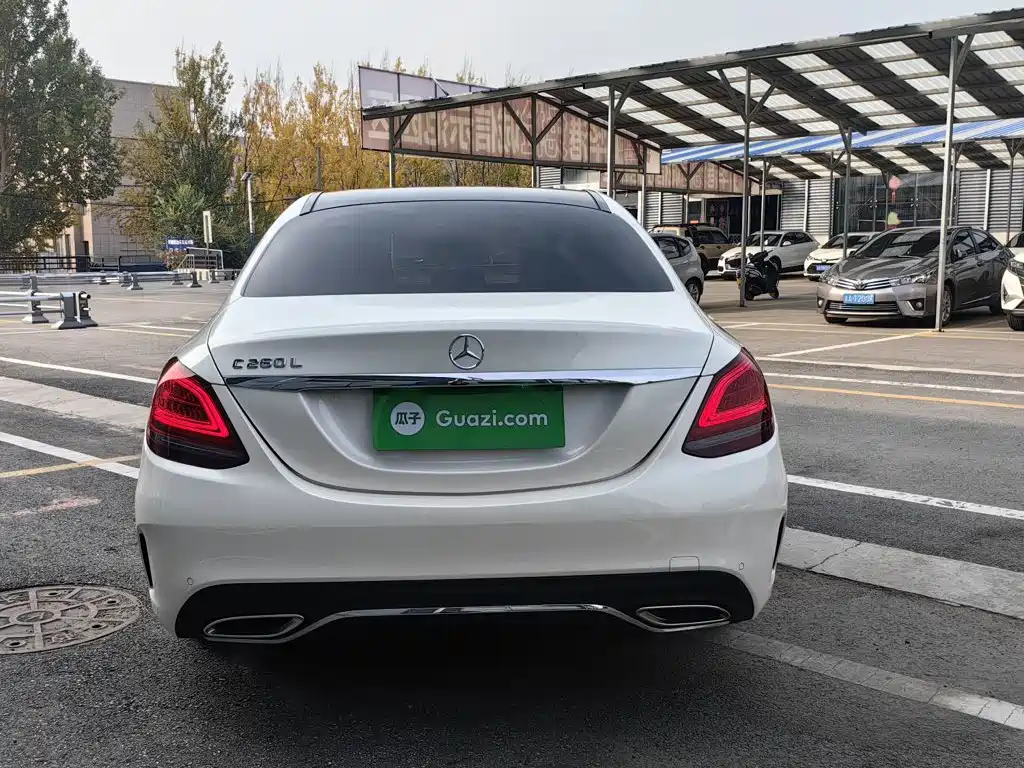 Mercedes-Benz C-Class — миниатюра 7