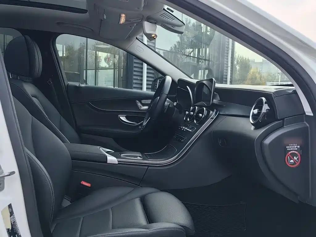 Mercedes-Benz C-Class — миниатюра 19