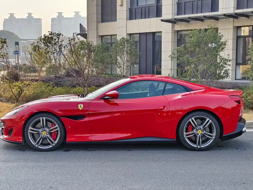 FERRARI PORTOFINO