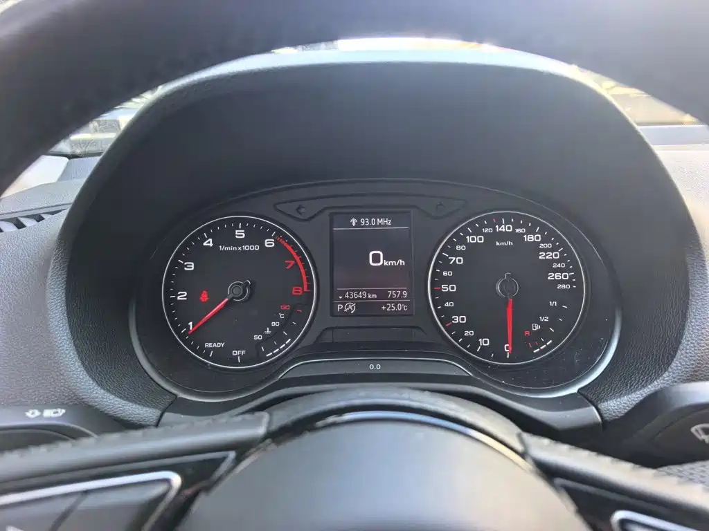 Audi Q2L — миниатюра 7