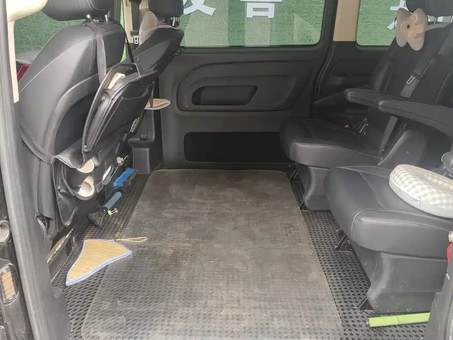 Mercedes-Benz Vito — миниатюра 11