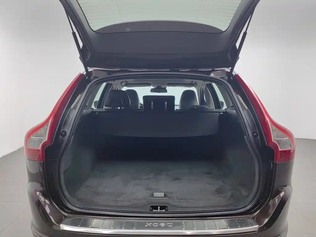 Volvo XC60 — миниатюра 16