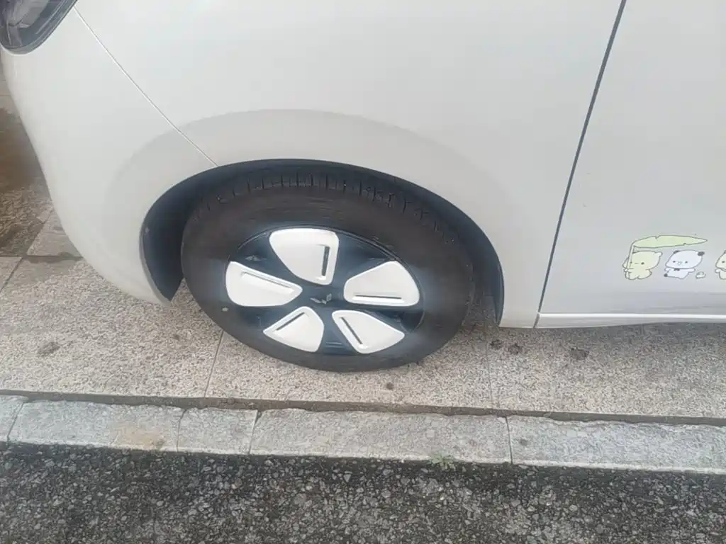 Wuling MINIEV — миниатюра 23