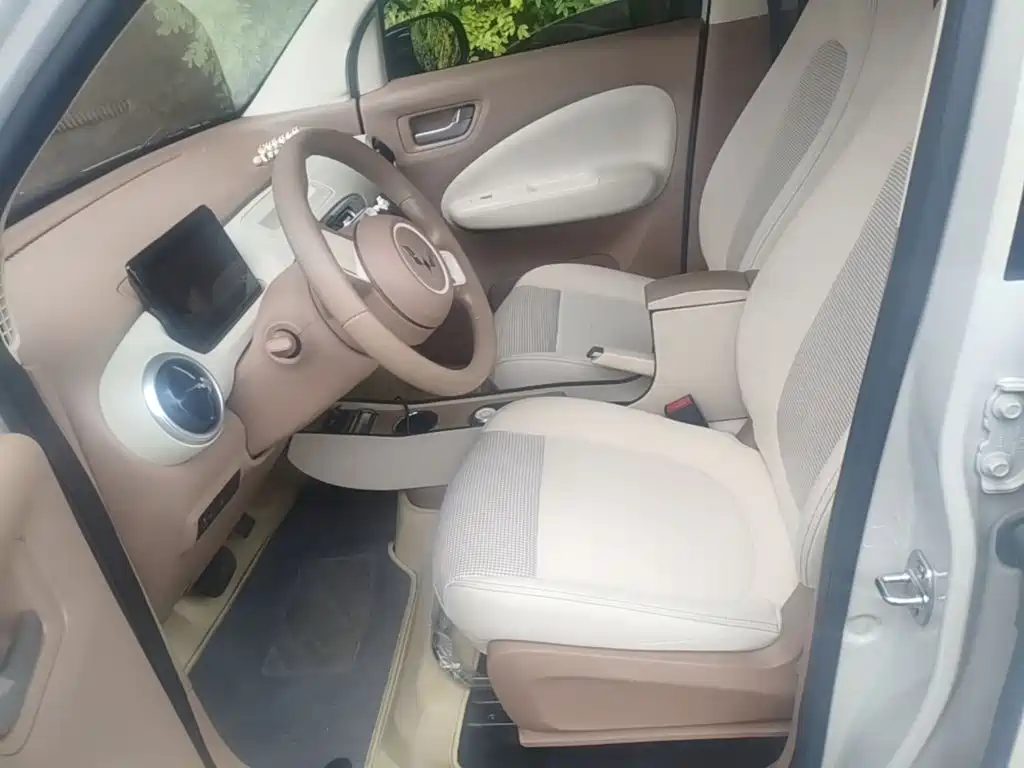 Wuling MINIEV — миниатюра 15
