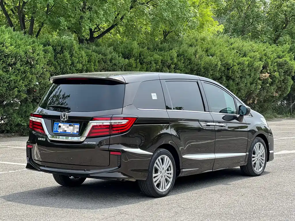 Honda Elysion — миниатюра 22