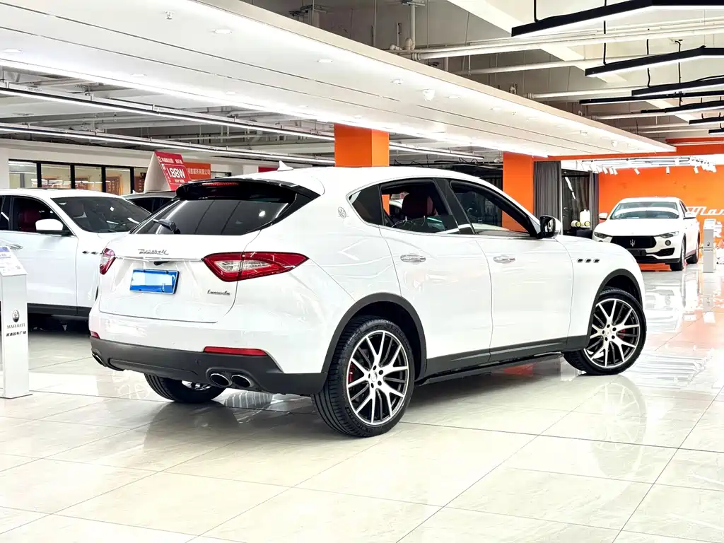 Maserati Levante — миниатюра 8