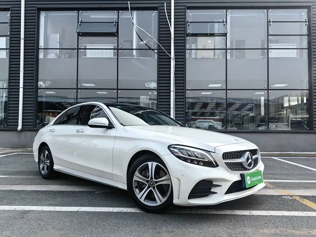 Mercedes-Benz C-Class — миниатюра 5