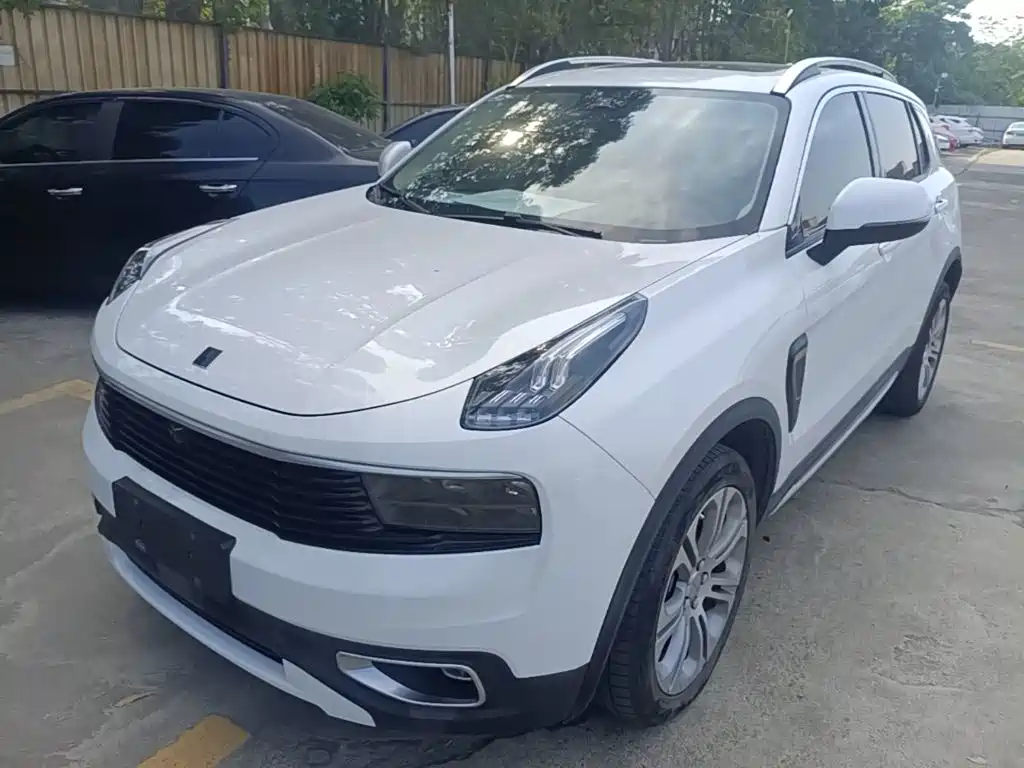 Lynk & Co 01 — миниатюра 2