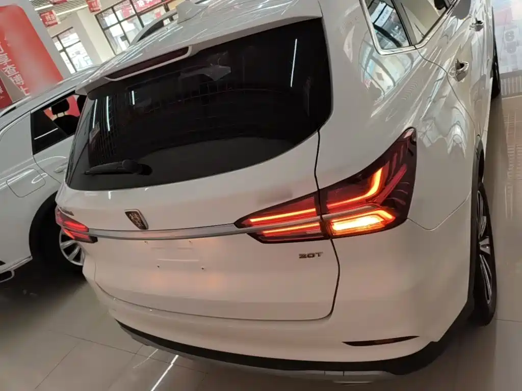 Roewe RX5 — миниатюра 6