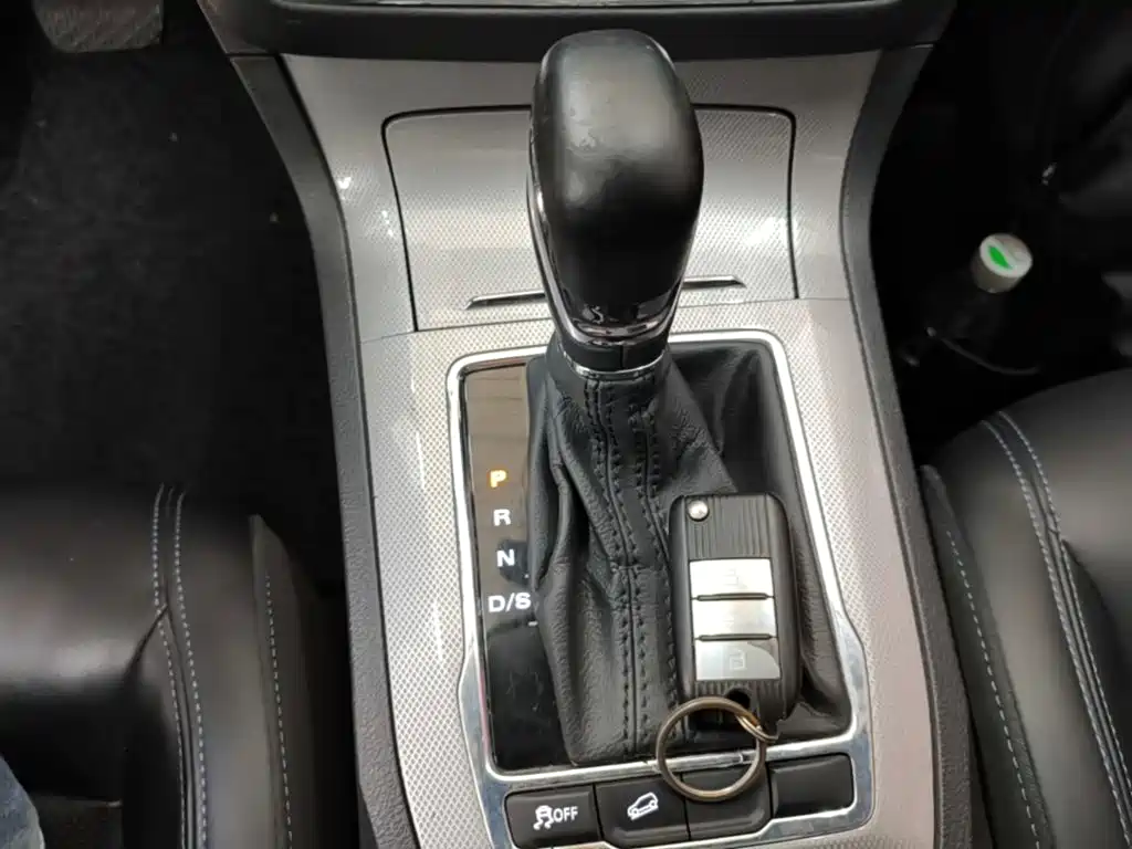 Roewe RX5 — миниатюра 14
