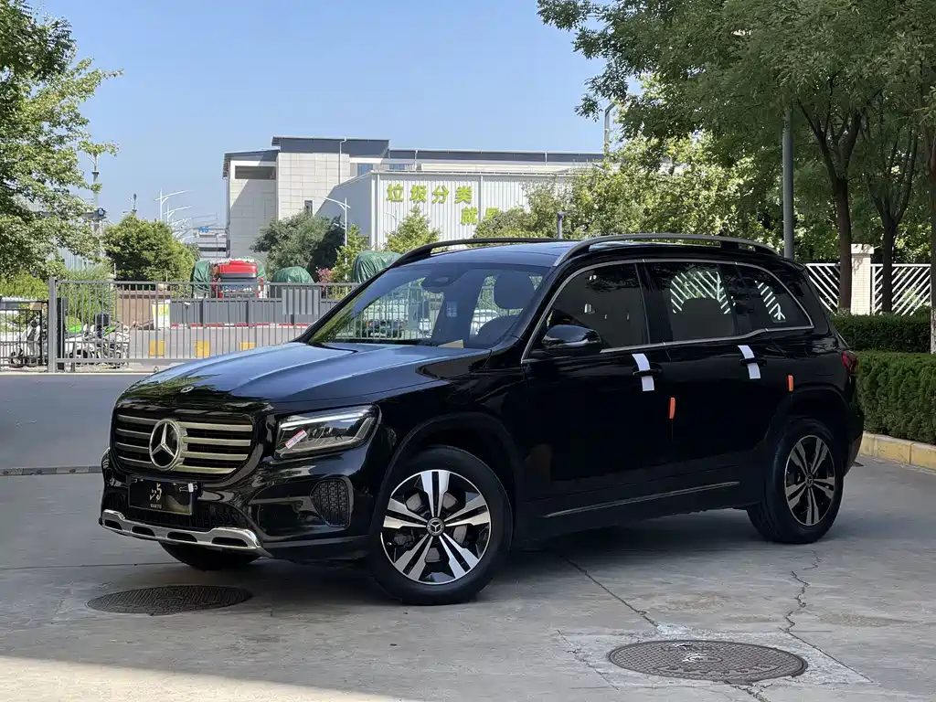 Mercedes-Benz GLB — миниатюра 16