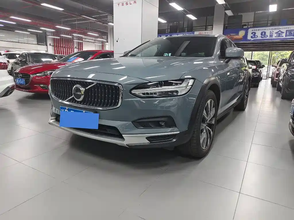 Volvo V90 2021