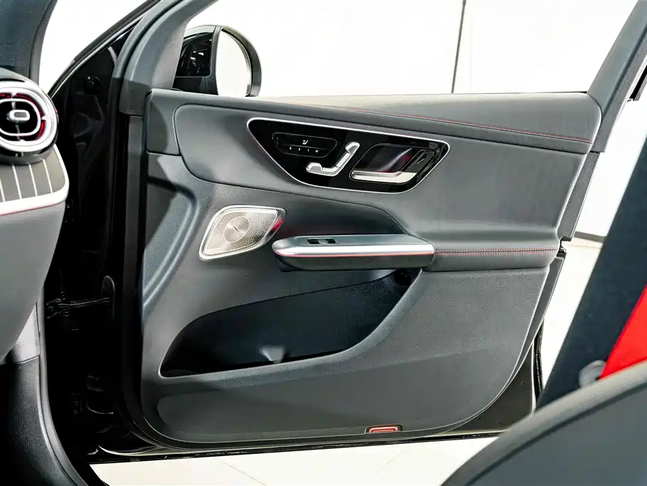 Mercedes-Benz GLC AMG — миниатюра 16