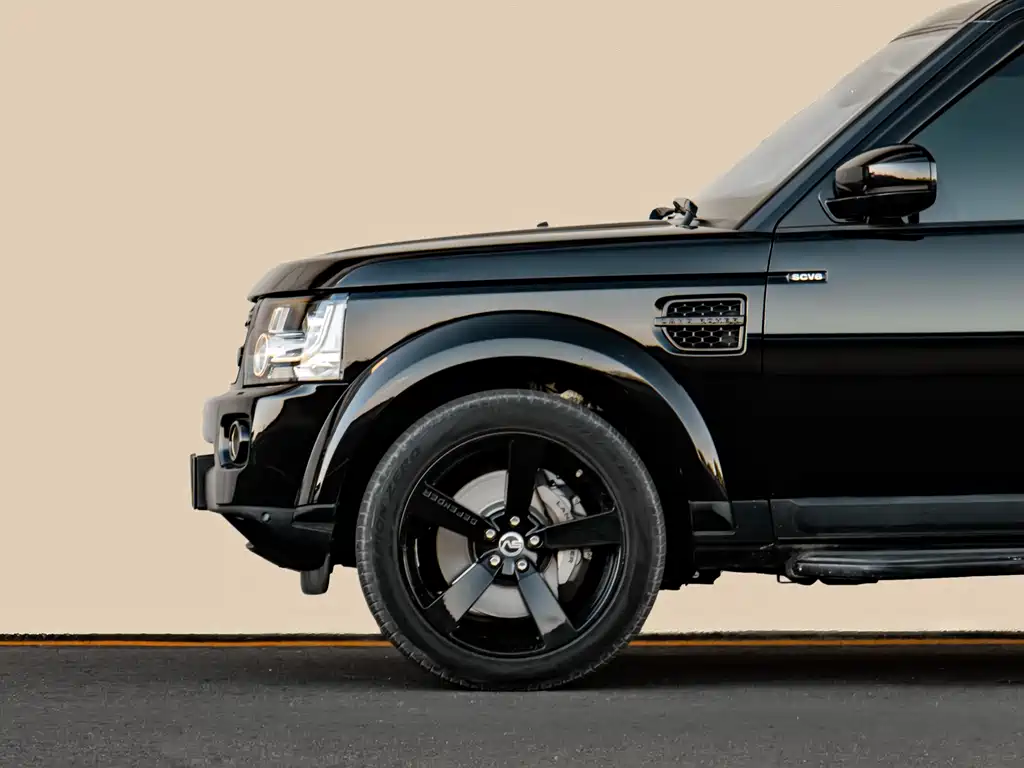Land Rover Discovery 2015 3.0 SC V6 HSE